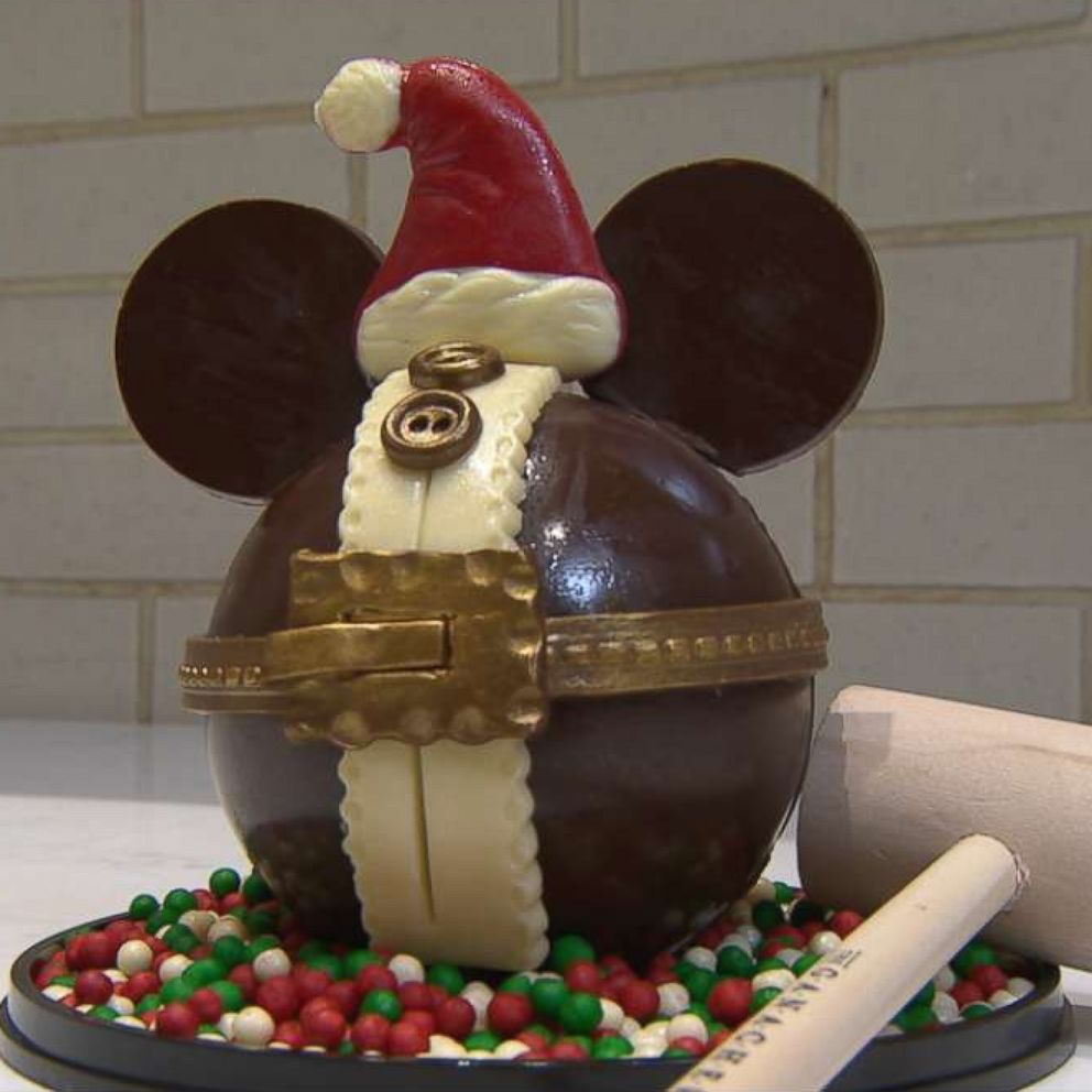 VIDEO: Smash open this brand-new Chocolate Mickey PiÃ±ata