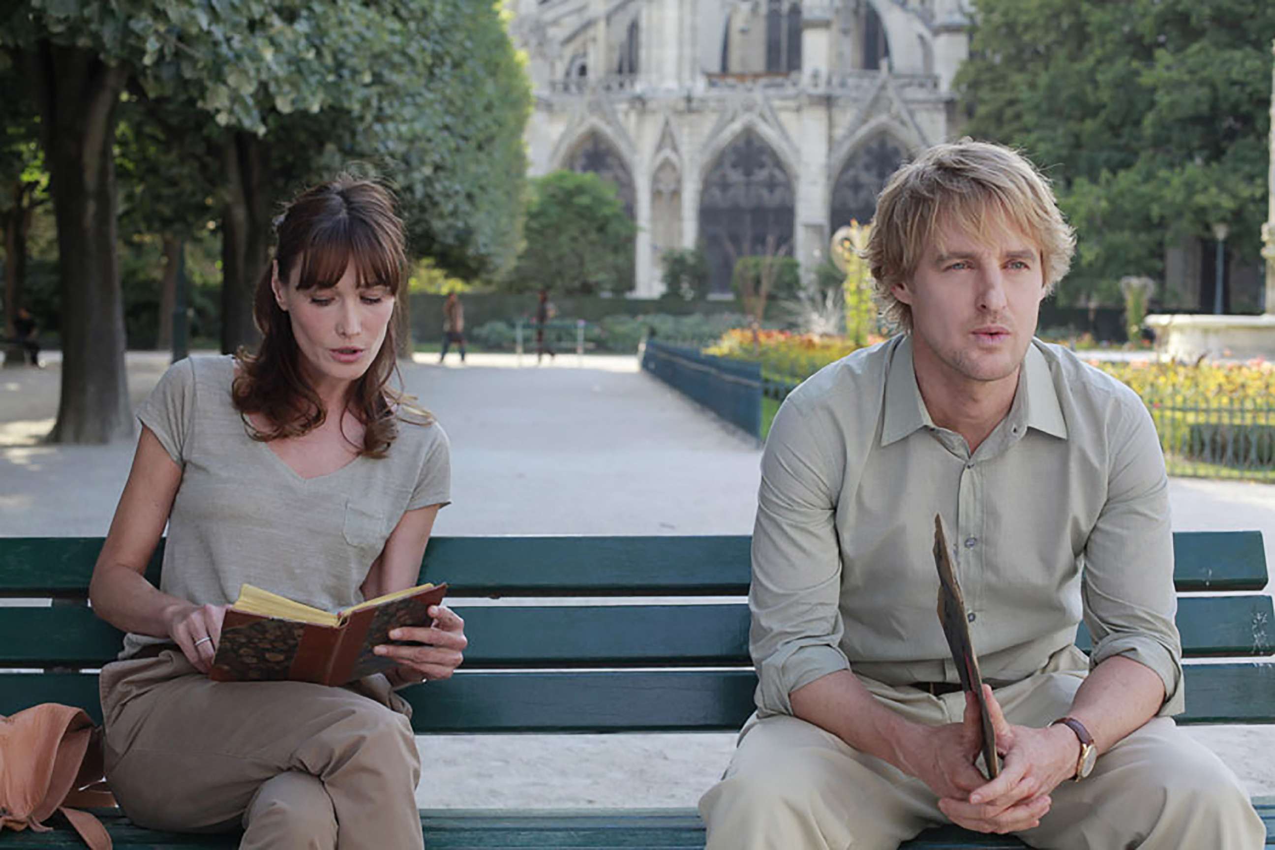 PHOTO: A scene from "Midnight in Paris."