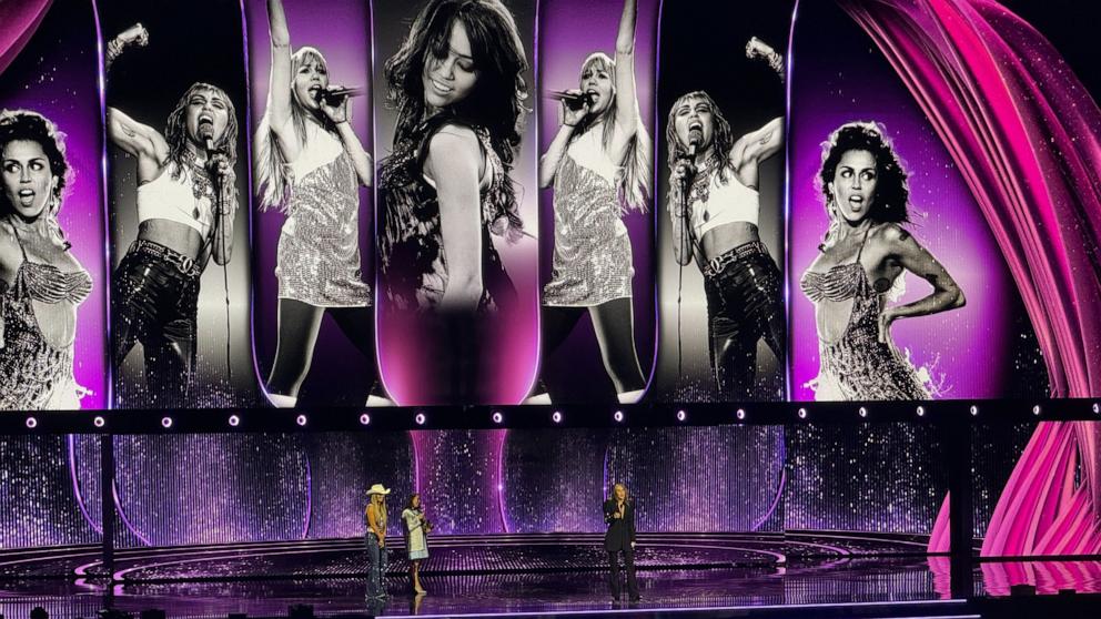 PHOTO: Miley Cyrus' induction speech at the Disney Legends Awards Ceremony on Aug. 11, 2024 at the Honda Center in Anaheim, Calif.