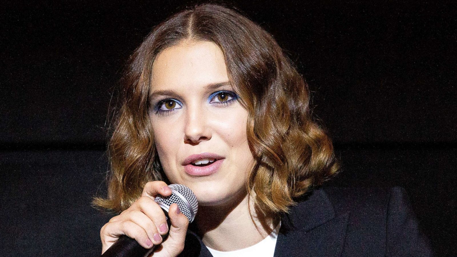 Stranger Things Star Millie Bobby Brown Raps With Adam Levine And