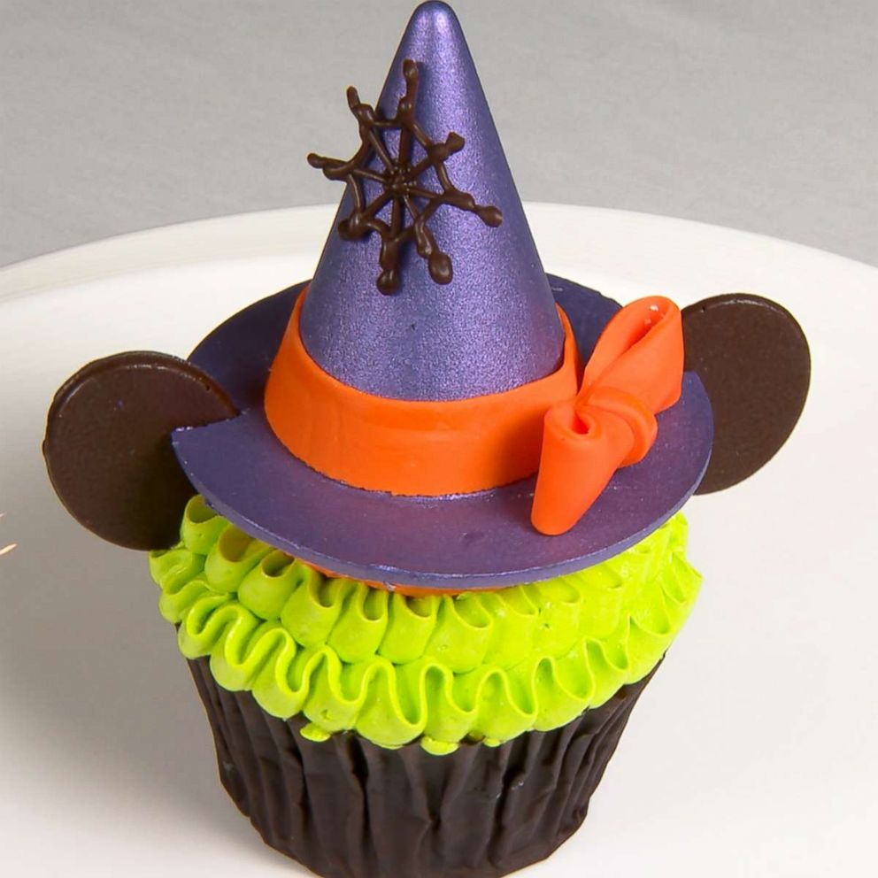 VIDEO: Boo! This adorable Minnie Halloween cupcake will be available for 3 days only