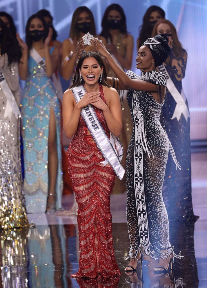 PHOTO: Miss Mexico Andrea Meza is crowned Miss Universe 2021 onstage at the Miss Universe 2021 Pageant at Seminole Hard Rock Hotel & Casino on May 16, 2021 in Hollywood, Fla.