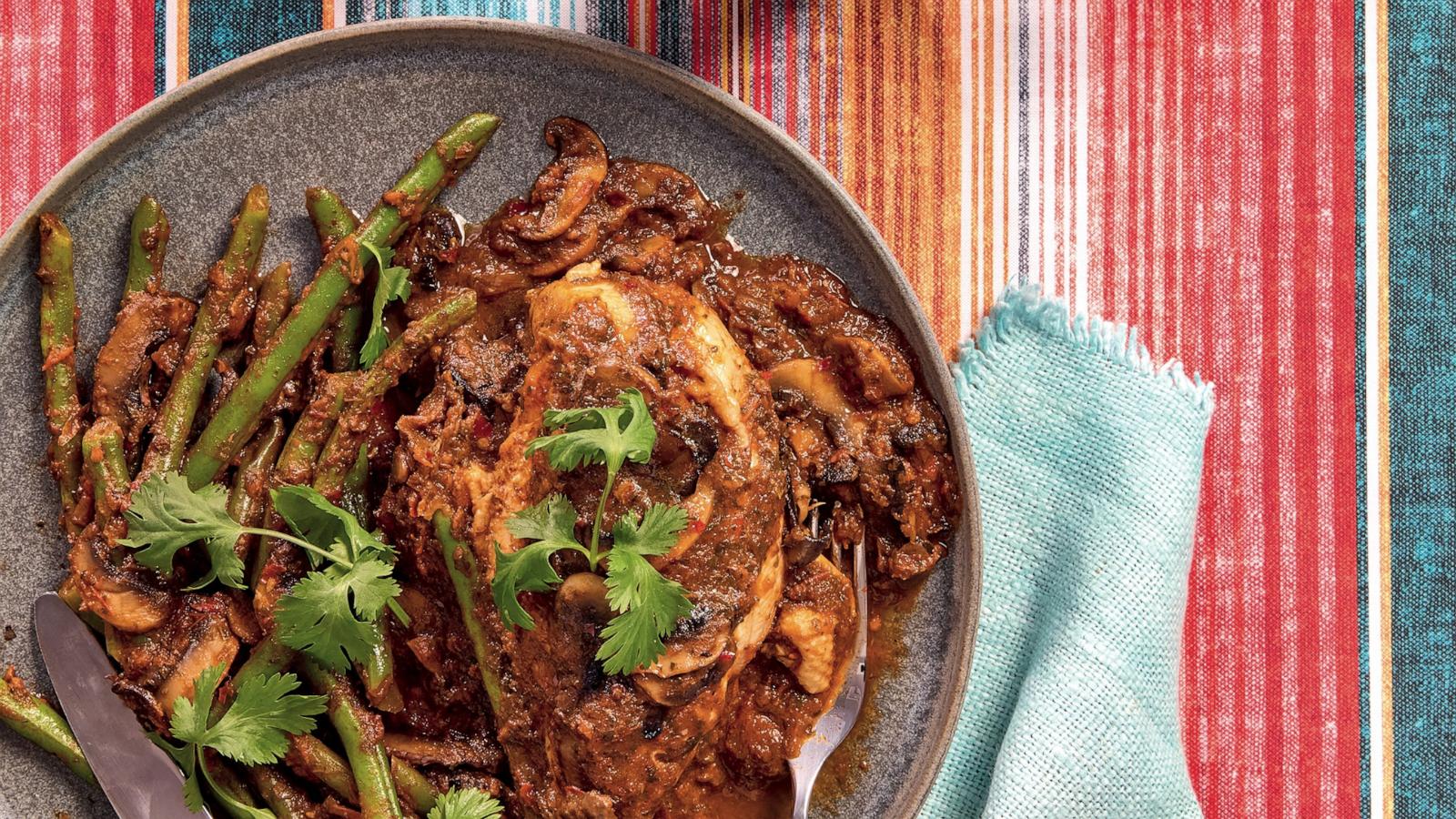 PHOTO: Chicken Mole with mushrooms and green beans.
