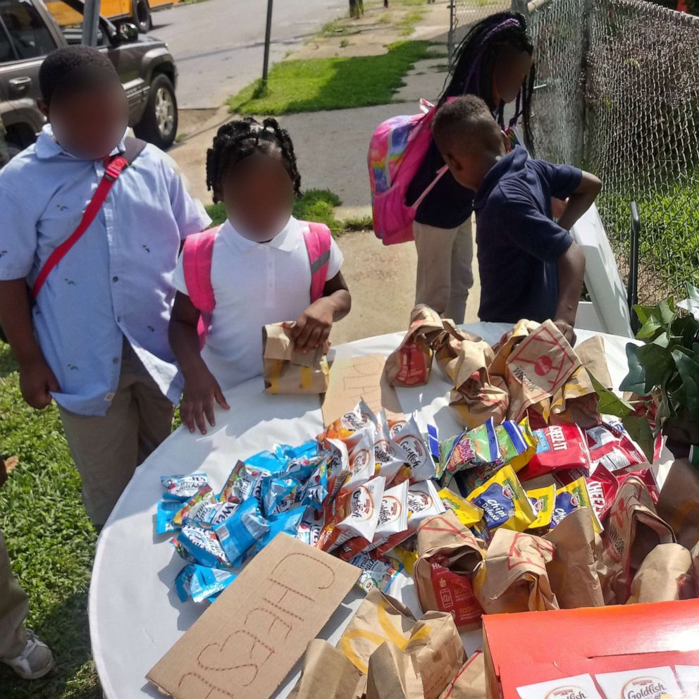 VIDEO: Missouri mom of 6 gives out more than 100 lunches every day to kids in her neighborhood 
