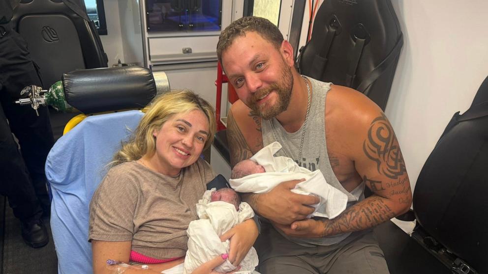 PHOTO: A Texas mom delivered twins on a highway in Oklahoma, on May 24, 2026.