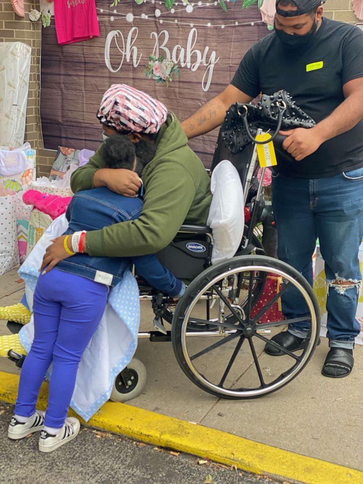 PHOTO: On Sept. 23, Monique Jones of Ferguson, Missouri, welcomed Zamyrah Prewitt who arrived weighing 2 pounds, 5 ounces. Jones, 28, woke up the first week of October after fighting COVID-19 and was later transferred to a rehabilitation facility.