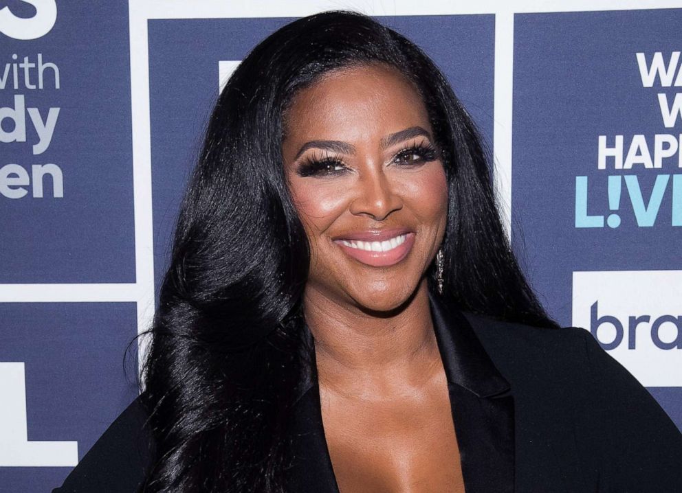  foto: Kenya Moore deltager i en begivenhed den Feb. 16, 2020.