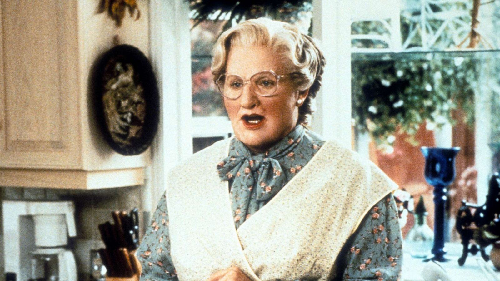 PHOTO: Robin Williams in a scene from the film "Mrs. Doubtfire," 1993.