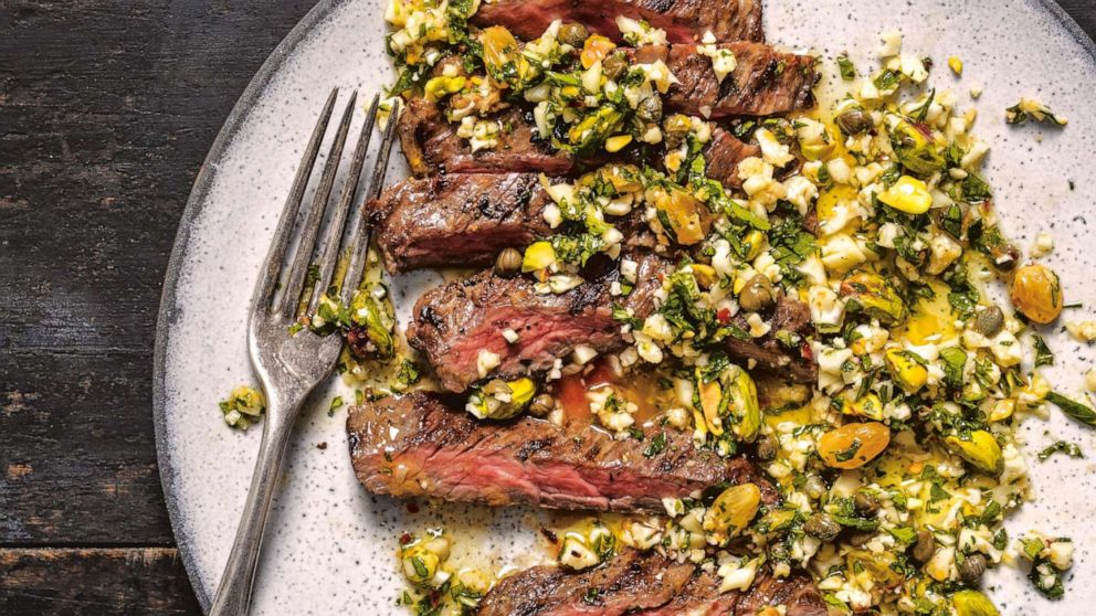 VIDEO: Chef Michael Symon shares recipe for skirt steak with chimichurri and cauliflower 'rice'