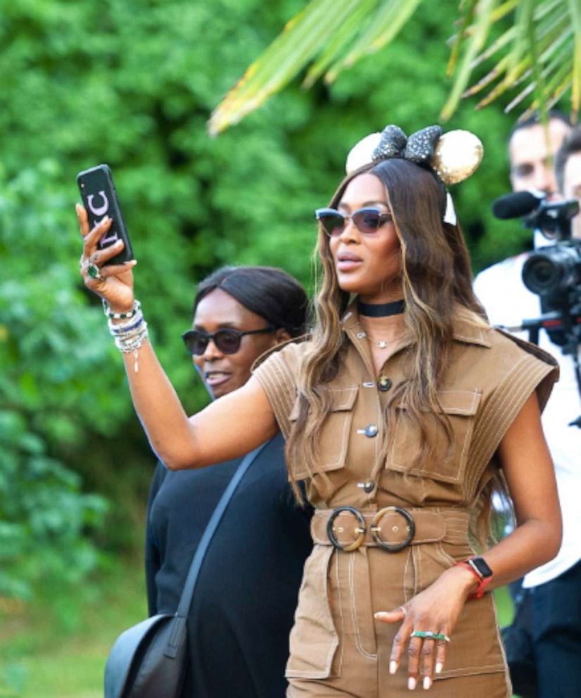 PHOTO: Naomi Campbell celebrates the kick off to Paris Couture 2019.