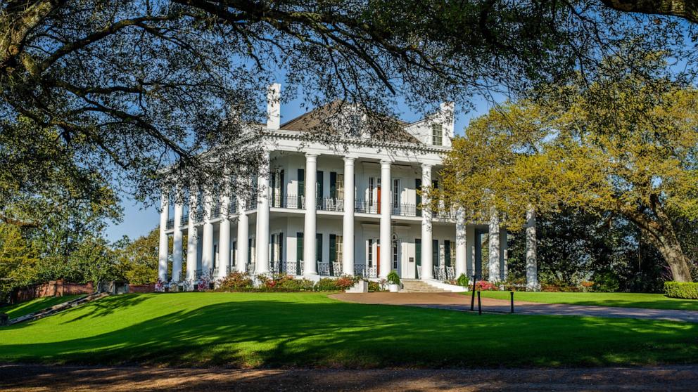 PHOTO: Sitting on 40 well-manicured acres, Dunleith is an 1856 historic inn, and is listed as a national historic landmark, in Natchez, Mississippi.