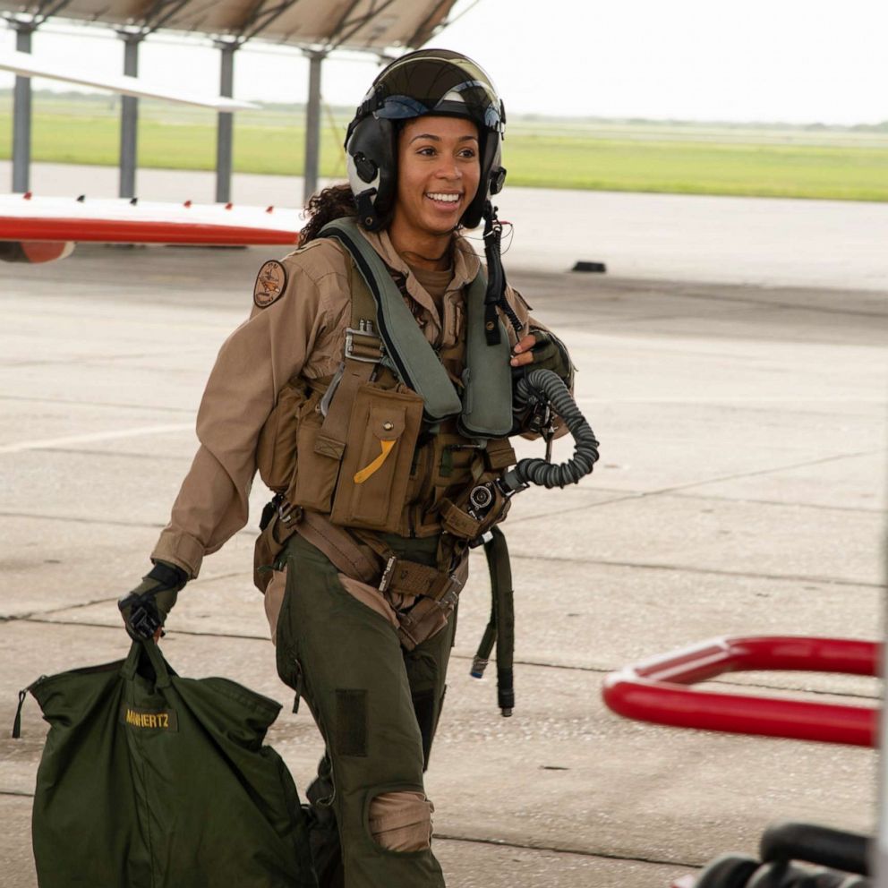 Video Woman soars as first Black female tactical jet pilot for US Navy -  ABC News