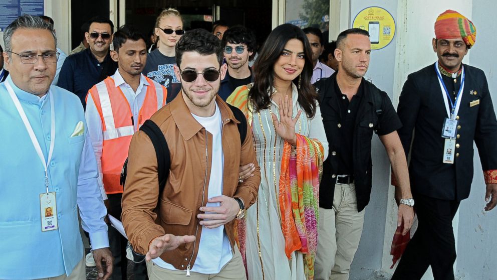 Priyanka Chopra and Nick Jonas Family Photos at Hindu Wedding