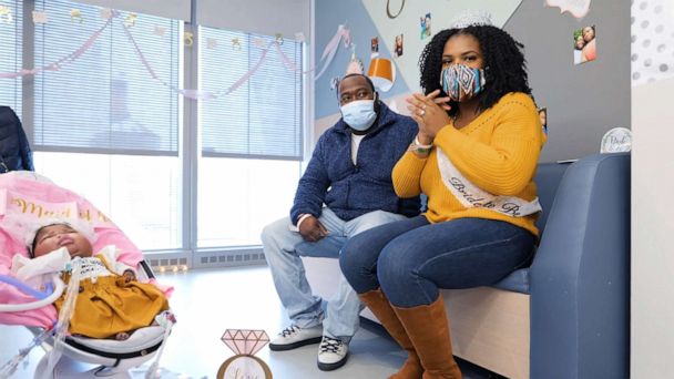 New York Mets on X: In January, Owner Alex Cohen donated @Mets onesies,  bibs and beanies to all newborns at @nyphospital Alexandra Cohen Hospital  for Women and Newborns. As part of our