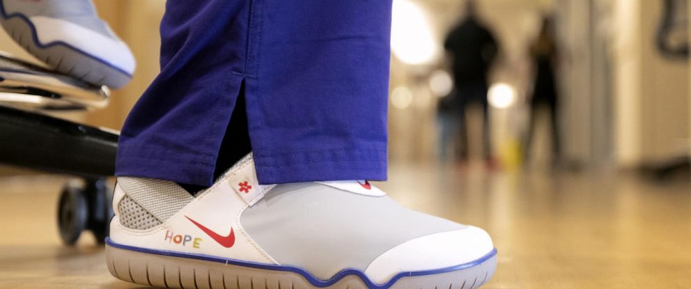 Nike donates 30,000 Air Zoom Pulse sneakers to health care workers on COVID-19 front lines - ABC