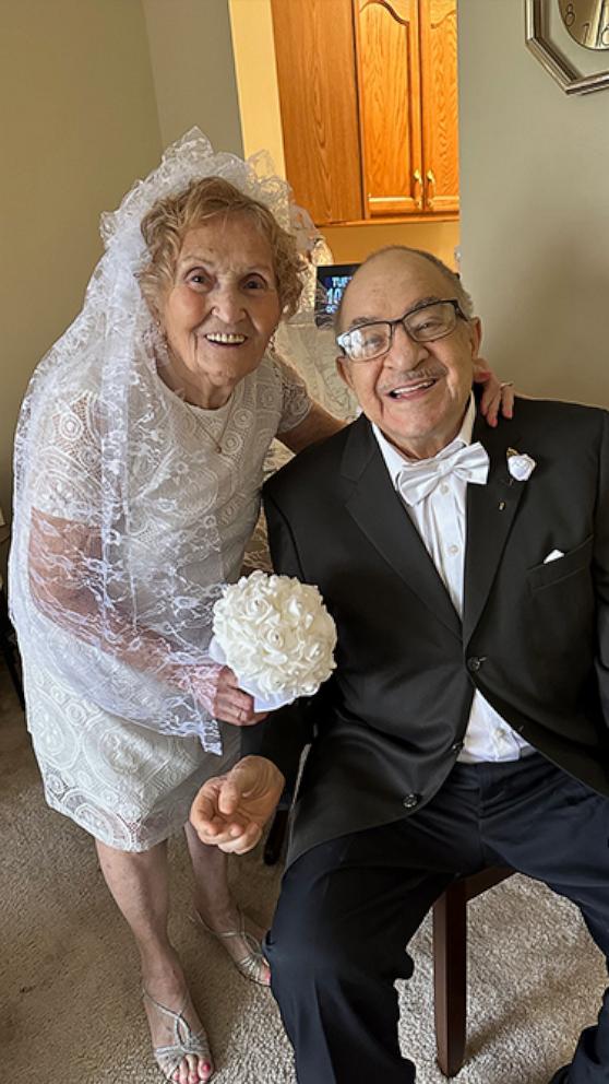 VIDEO: Couple celebrates 64th wedding anniversary by dressing as bride, groom on Halloween