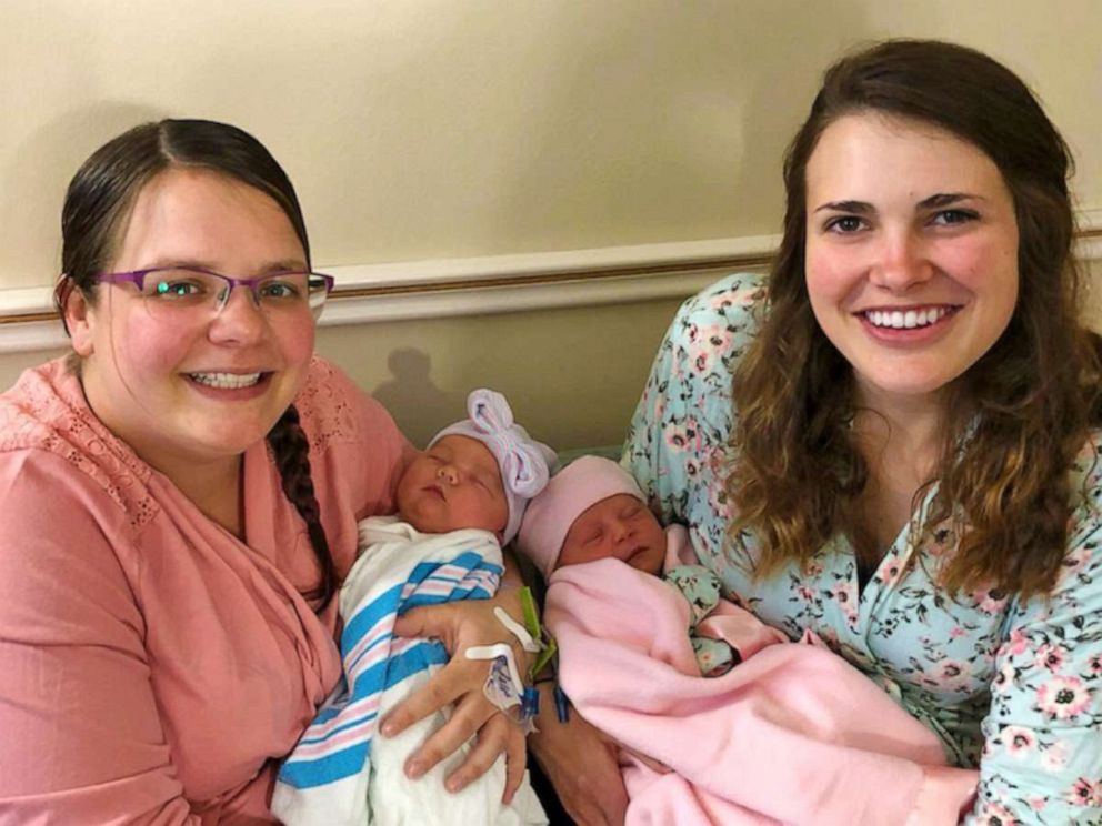 PHOTO: Two Oak Street Elementary teachers had their babies within 24 hours of each other at the same hospital.