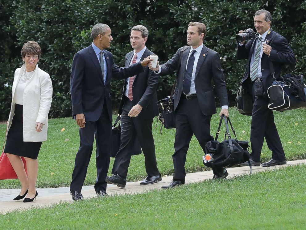 PHOTO: In this file photo, President Barack Obama is joined by advisor Valerie Jarrett, Principal Deputy Press Secretary Eric Schultz, personal aide Joe Paulsen and photographer Pete Souza as they depart the White House, Oct. 7, 2016, in Washington, DC.