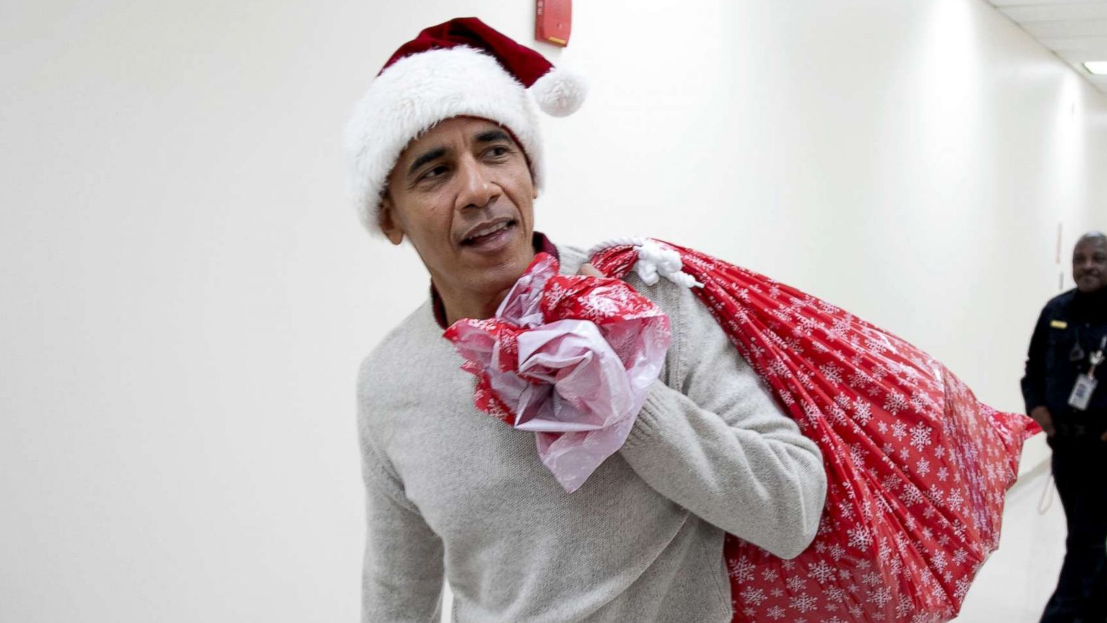 PHOTO: Former President Barack Obama visited children and families at the Children's National hospital in Washington, D.C., Dec. 19, 2018, to drop off some Christmas gifts.