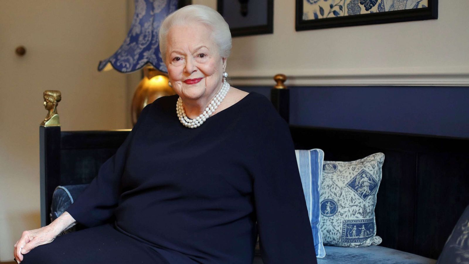 PHOTO: In this June 18, 2016, file photo, Olivia de Havilland poses during an interview in Paris.