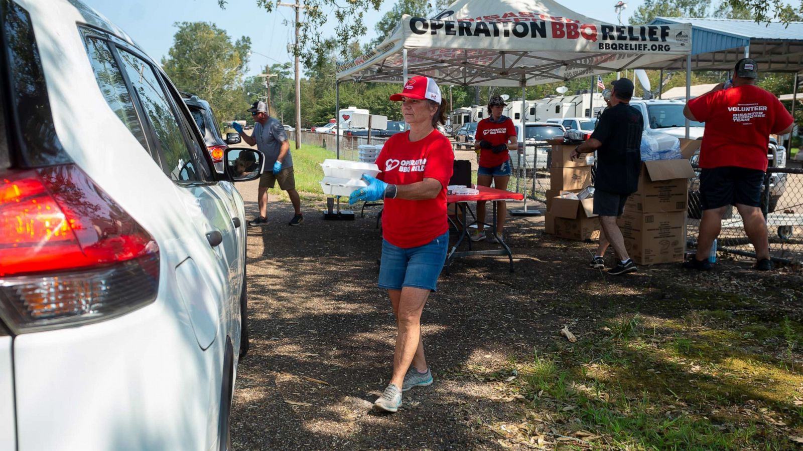 PHOTO: Volunteers work for Operation BBQ Relief in Hammond, La., to provide meals to families and first responders, Sept. 2, 2021.