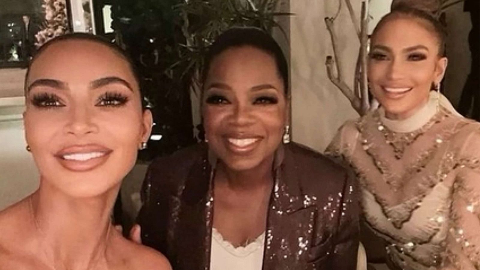 PHOTO: Kim Kardashian, Oprah and Jennifer Lopez take a selfie together at Anastasia Beverly Hils' 25th Anniversary event.