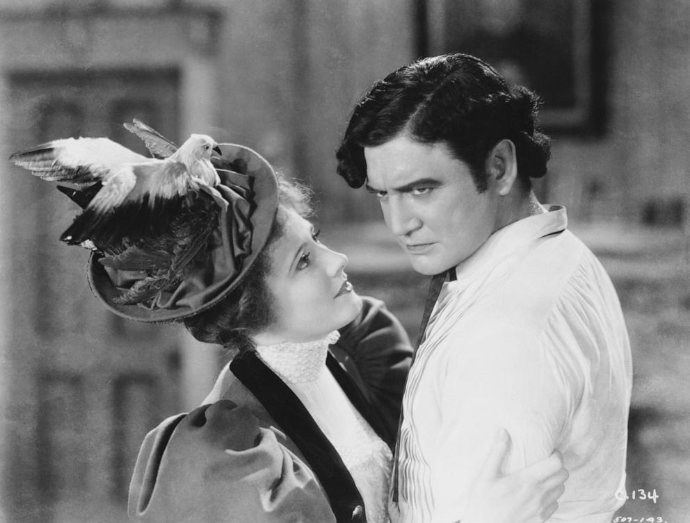 PHOTO: Irene Dunne as Sabra Cravat and Richard Dix as Yancey Cravat in the 1931 version of the film Cimarron. 