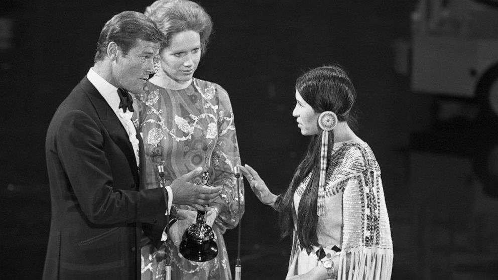 PHOTO: Sacheen Littlefeather refuses the Academy Award for Best Actor on behalf of Marlon Brando at the Oscars ceremony in Los Angeles, March 27, 1973.