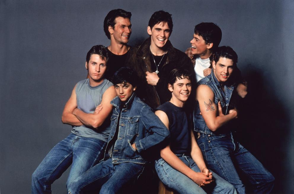 is tom cruise in the outsiders