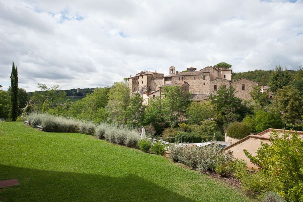 PHOTO: Castel Monastero