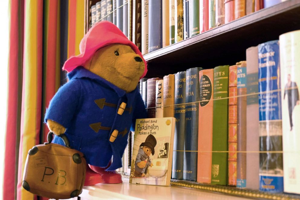 PHOTO: Paddington bear visits the library at Clarence House in London, in a photo released by Buckingham Palace on Nov. 18, 2022.