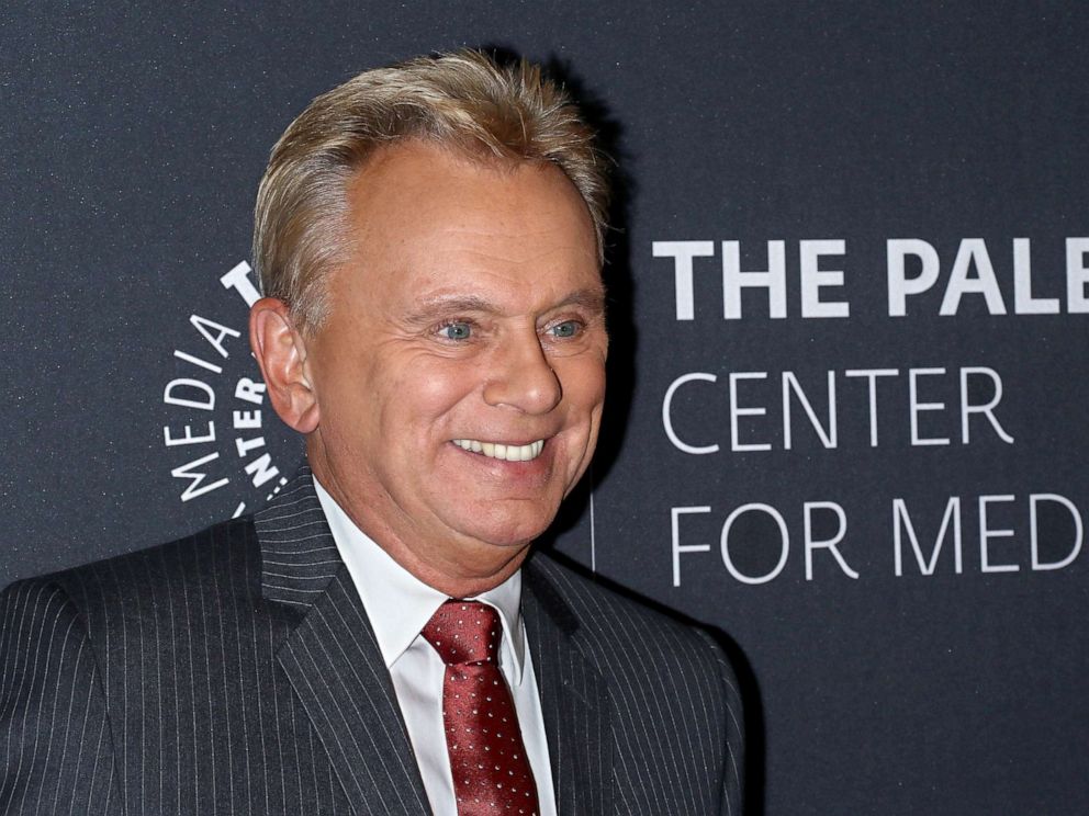 vanna white hosts wheel of fortune as pat sajak recovers from emergency surgery abc news