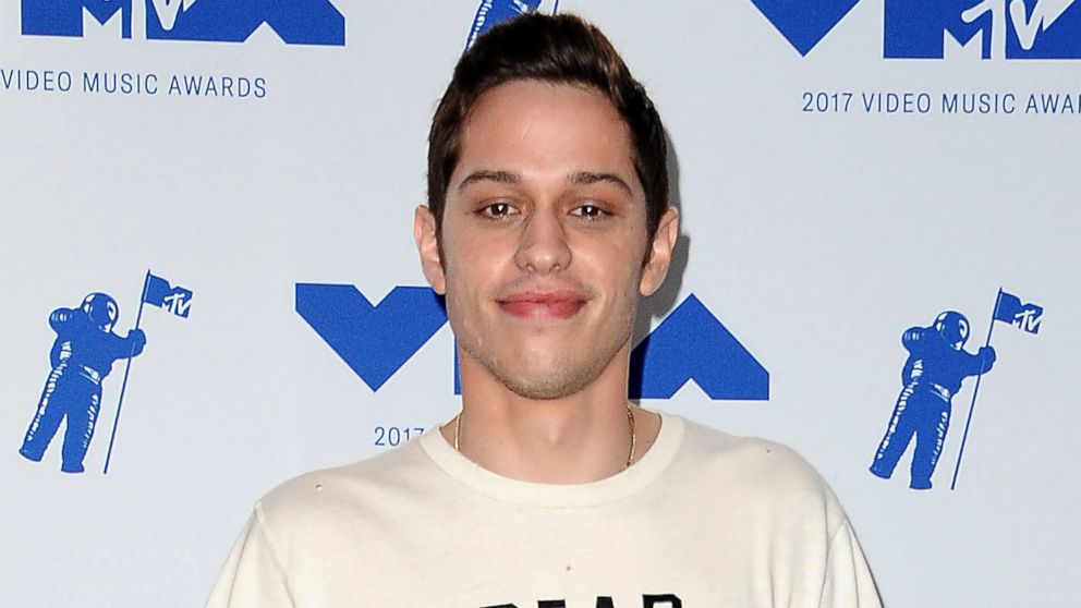 VIDEO: Ariana Grande, Pete Davidson reportedly split