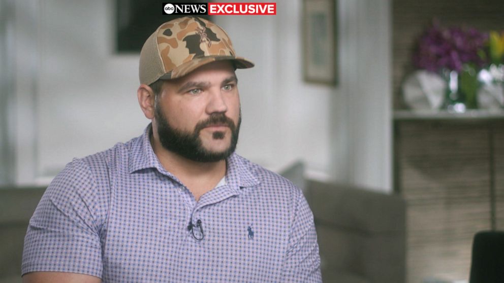 Former NFL running back Peyton Hillis recounts 'scariest point' saving his  son and niece from rip current - Good Morning America