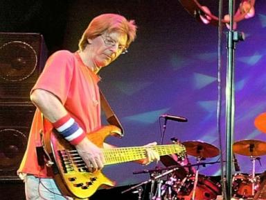 Phil Lesh, founding member of Grateful Dead and influential bassist, dies at 84