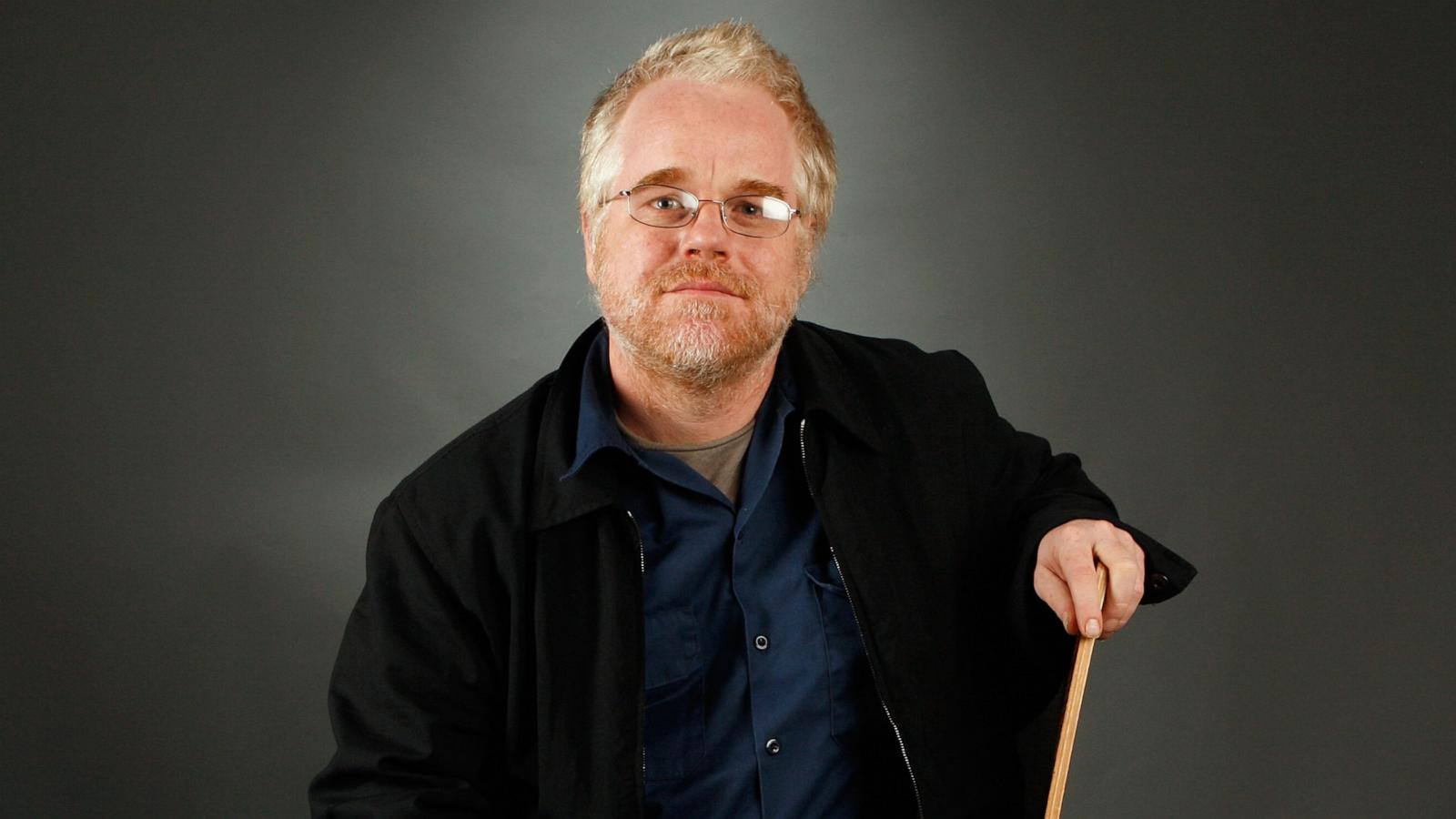 PHOTO: Actor Philip Seymour Hoffman from the film "The Savages" poses in the portrait studio during AFI FEST 2007 presented by Audi held at ArcLight Cinemas on November 9, 2007 in Hollywood, California.