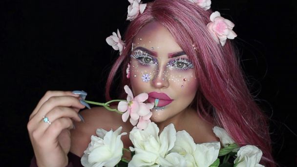 Video Mythical mermaid makeup is pure Halloween magic: How to get the look  - ABC News