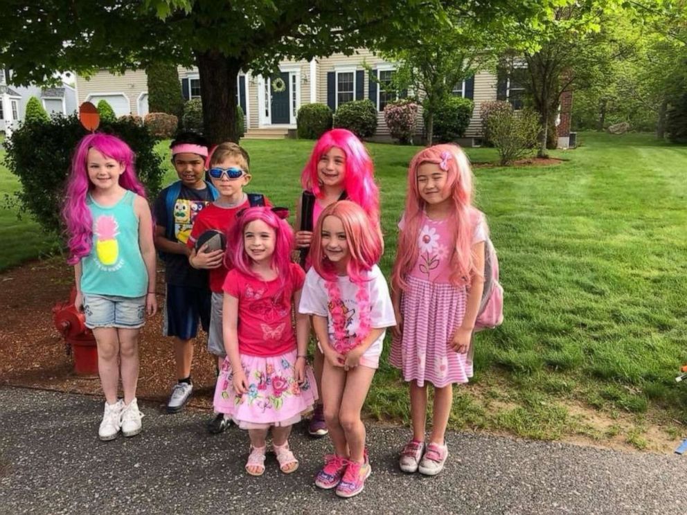 PHOTO: Pink Wig day 2019.