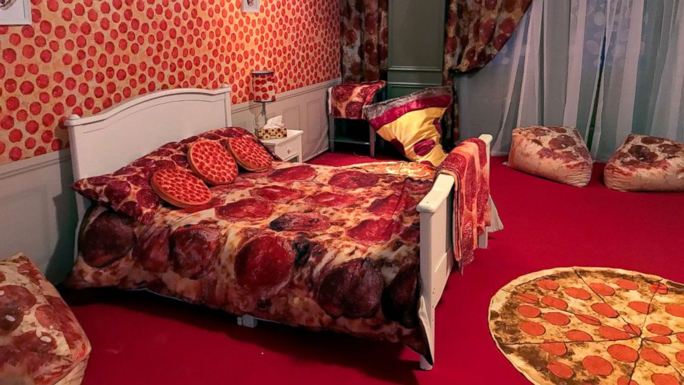 The Pizza Experience is a pop-up museum featuring multiple pizza-themed rooms.