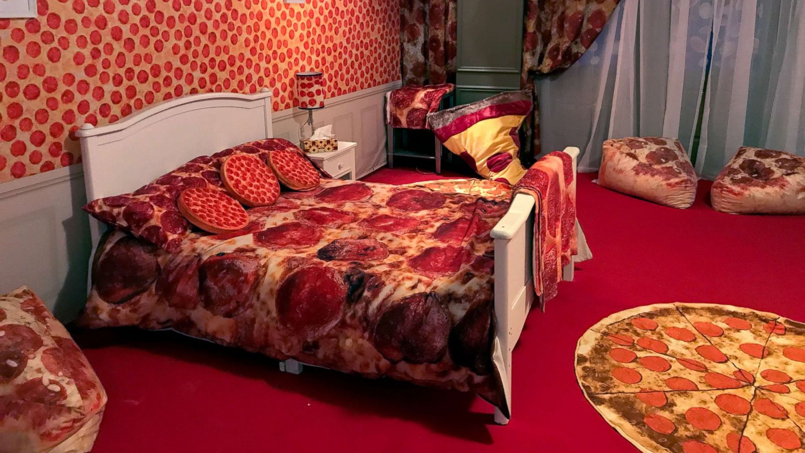 PHOTO: The Pizza Experience is a pop-up museum featuring multiple pizza-themed rooms.