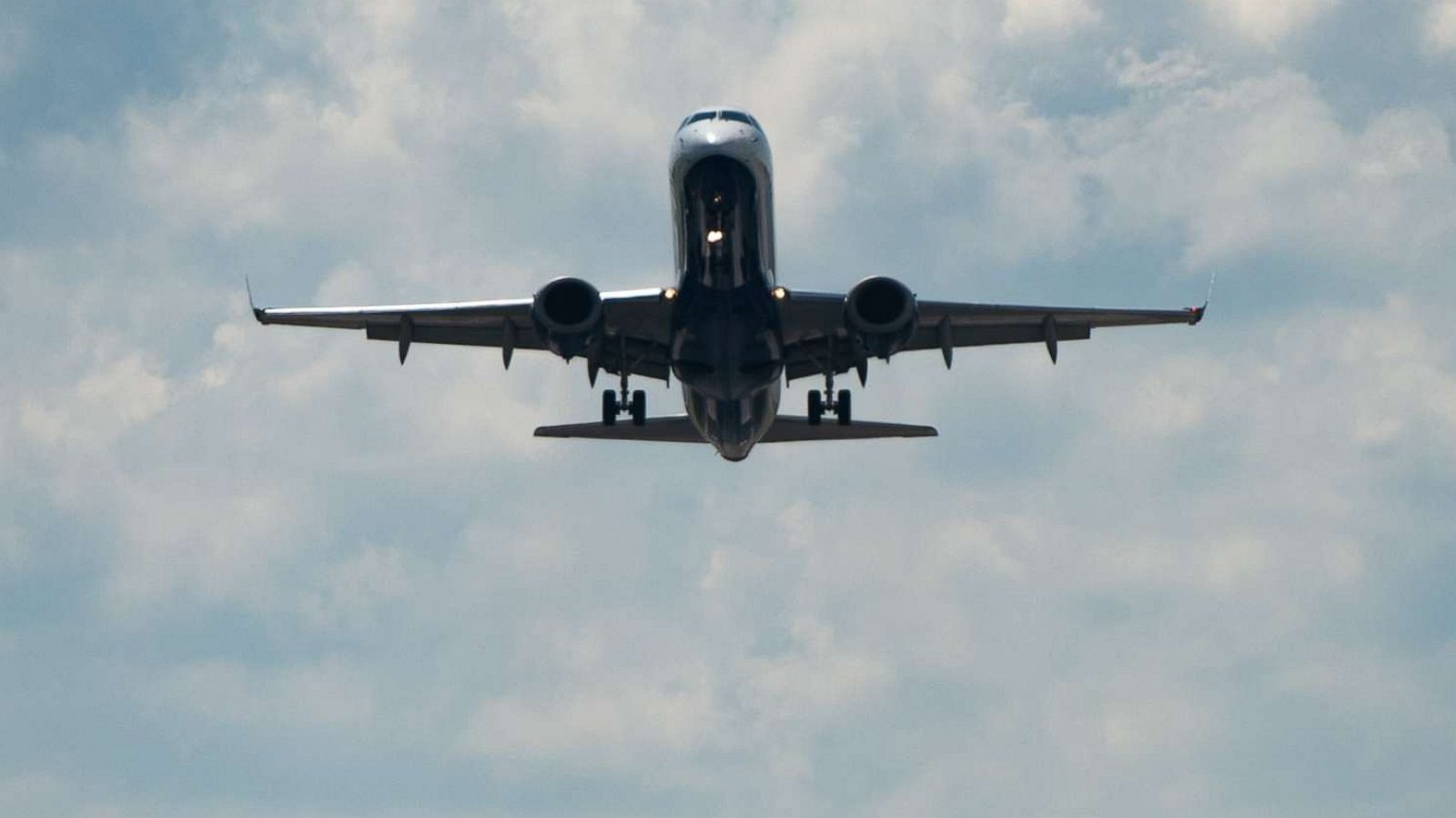 PHOTO: An airplane takes off from Ronald Reagan Washington National Airport in Arlington, Va., Sept. 3, 2018.