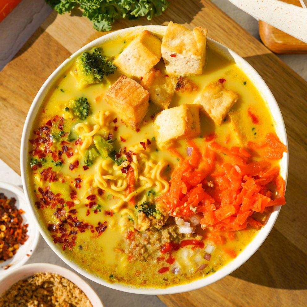 VIDEO: How to make delicious 'recession recipe' Creamy Ramen Soup