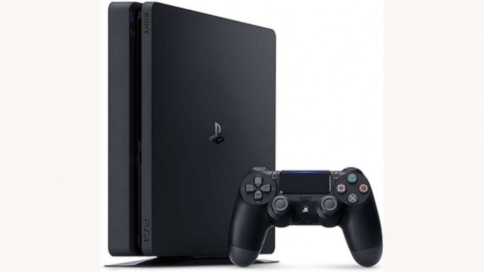 PHOTO: Playstation 4