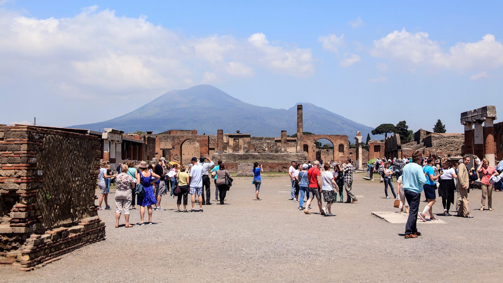 PHOTO: Tourists visiting Pompeii in Italy.