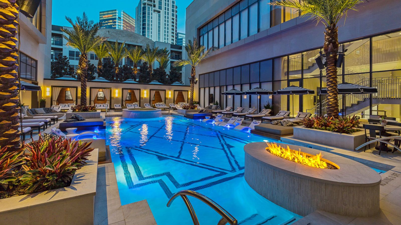 PHOTO: Pool at The Post Oak Hotel at Uptown Houston