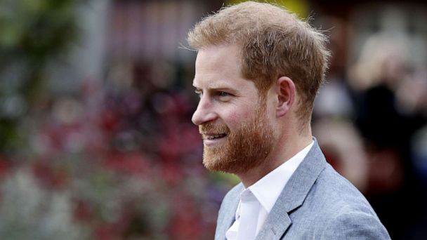 prince harry takes aim at fortnite calls social media more addictive than alcohol and drugs - what company owns fortnite