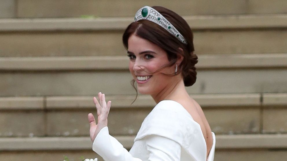 PHOTO: Britain's Princess Eugenie of York at the West Door of St George's Chapel, Windsor Castle, in Windsor, Oct. 12, 2018, for her wedding to Jack Brooksbank.