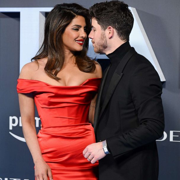 Priyanka Chopra Jonas And Nick Jonas Step Out For Citadel Premiere Abc News 0175