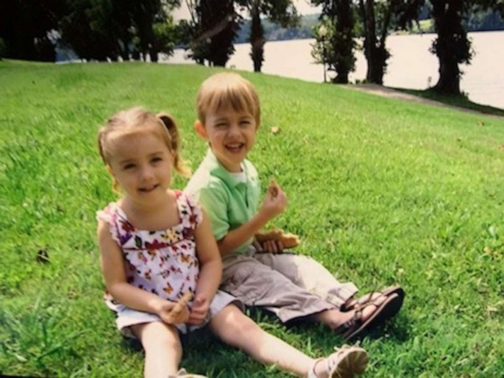 PHOTO: Tatum and Leighton, once neighbors in the neonatal intensive care unit, both grew up in Tennessee.