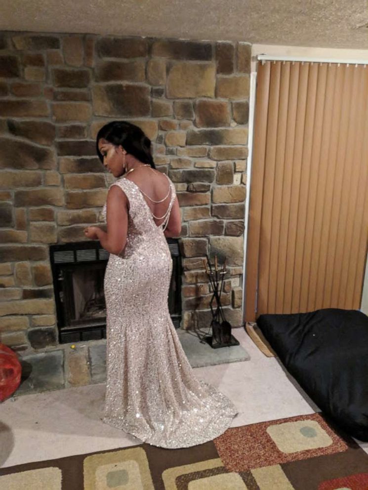 14 year old creates prom dress from scratch for big sister and we are in awe ABC News